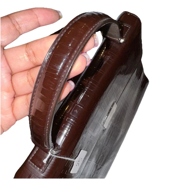 Burberry Nova Check Patent Leather Top Handle Bag - Picture 15 of 16